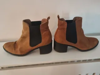 Botines ante marrones