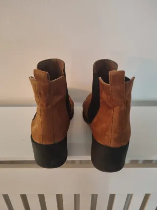 Botines ante marrones