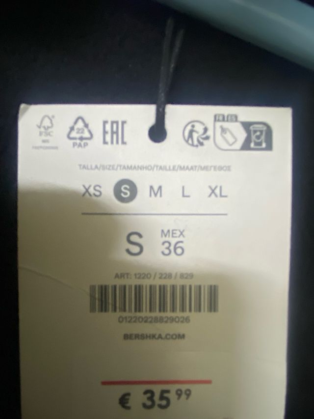 Camisa a cuadros gris y negra