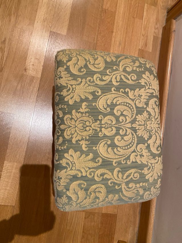 Taburete tapizado estampado