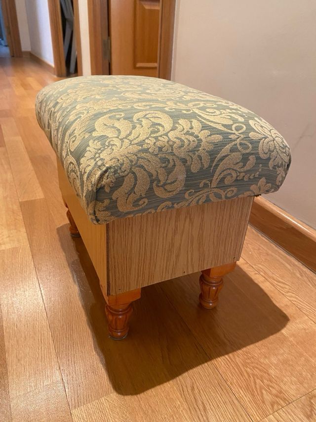 Taburete tapizado estampado