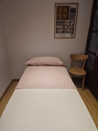 2 Juegos Sábanas Satén y colchas 90cm Nuevos