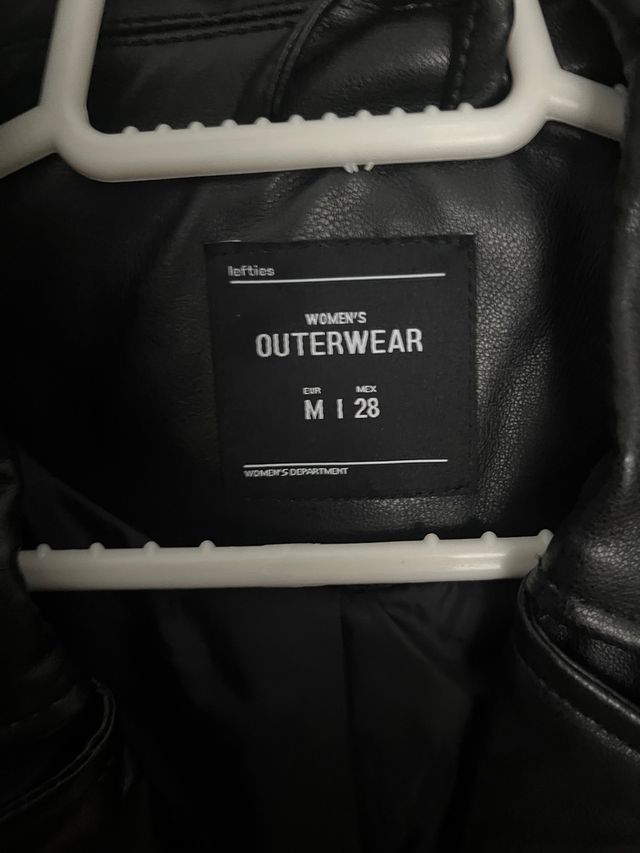 Cazadora cuero mujer negra