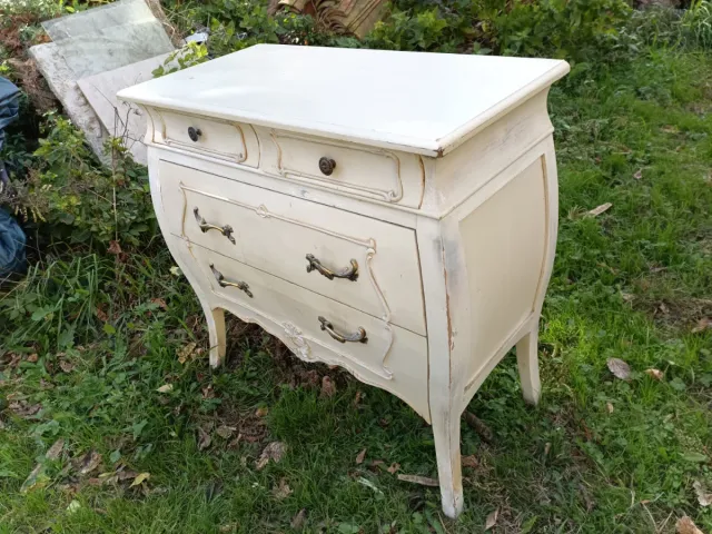 Cómoda Francesa Antigua Madera Beige y Oro