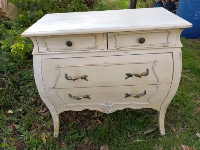 Cómoda Francesa Antigua Madera Beige y Oro