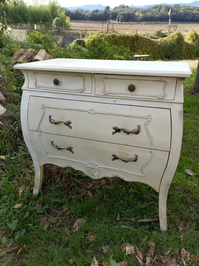 Cómoda Francesa Antigua Madera Beige y Oro