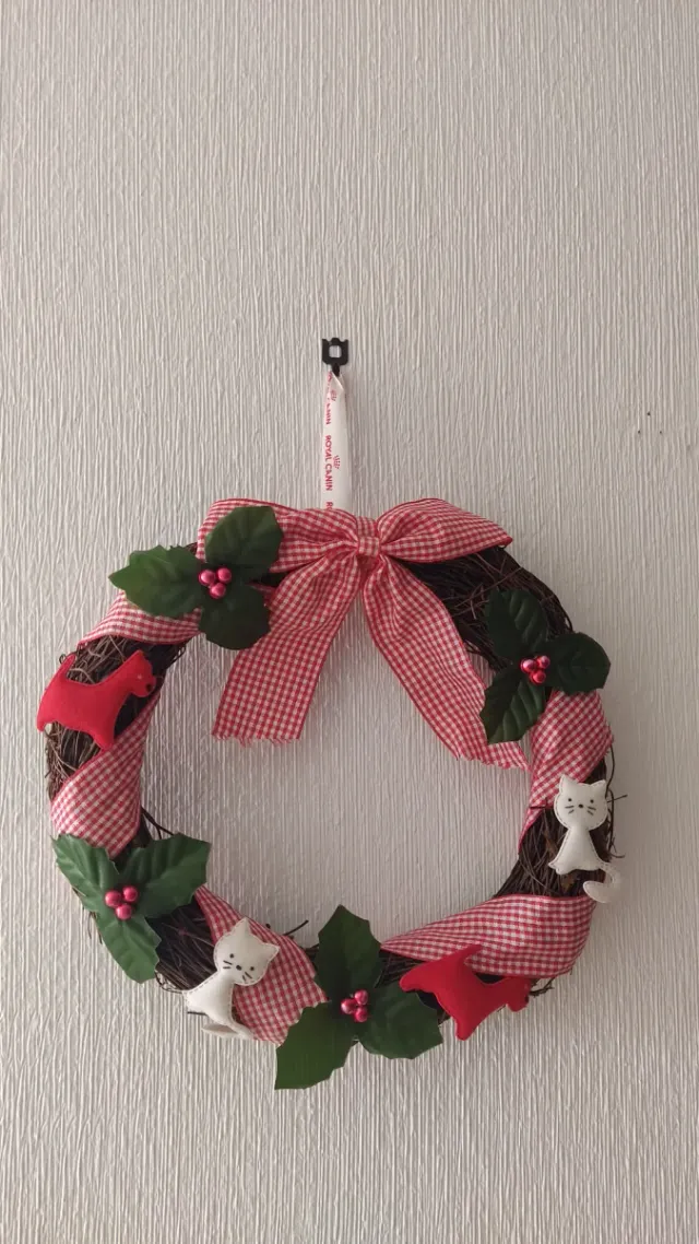 Corona natalizia per animali domestici