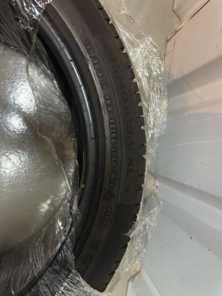 Neumáticos Invierno Continental 245/40 R19 98V