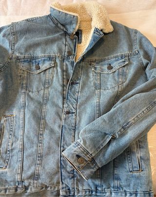 Chaqueta vaquera con forro sherpa