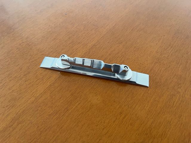 Puente Bigsby para guitarra