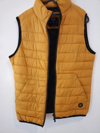 Lote 2 Chalecos Hombre Bershka Talla M