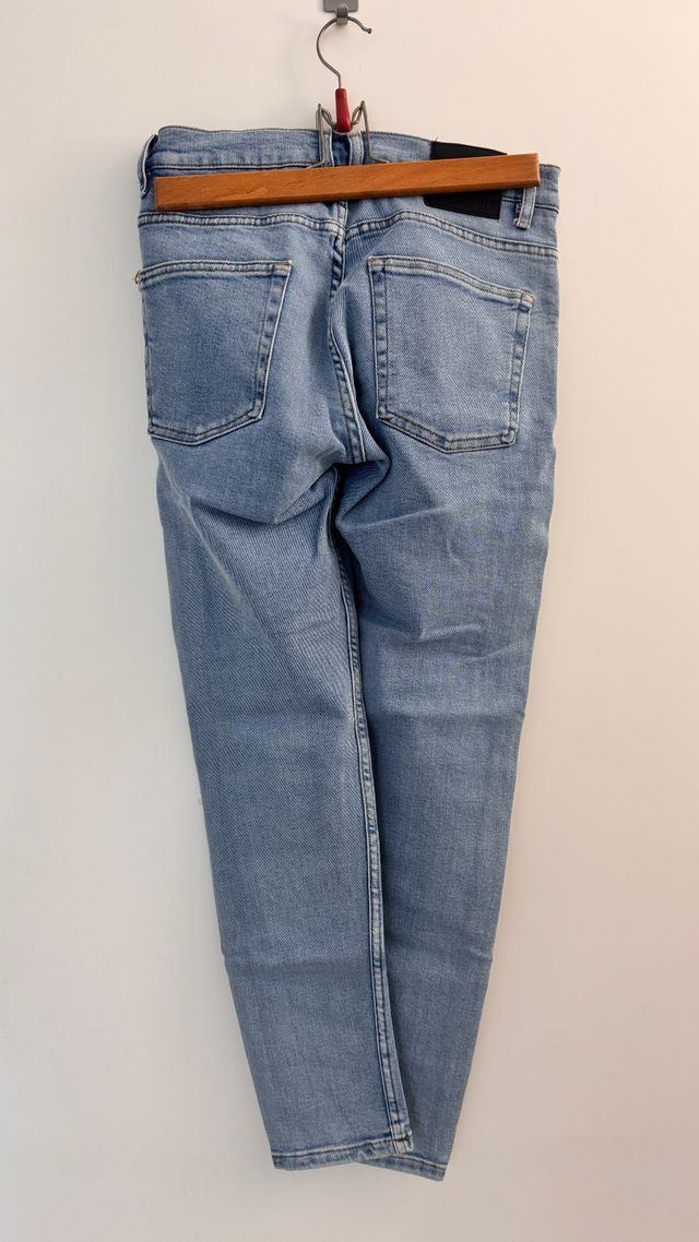 Vaqueros Zara Azul Claro