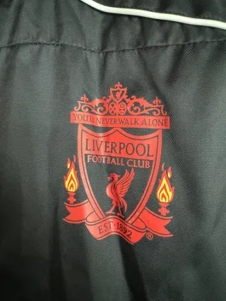 Chaqueta Adidas Negra y Roja