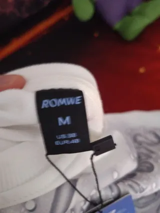 Sudadera Romwe Oversized Blanca