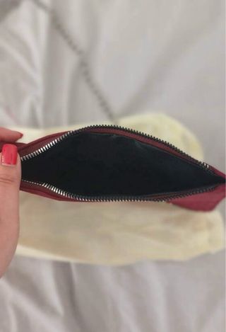 Bandolera Zara tachas burdeos