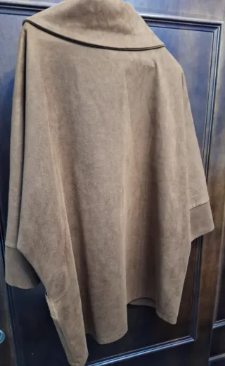 Bonita chaqueta marrón