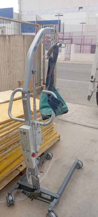 Grúa  de transporte