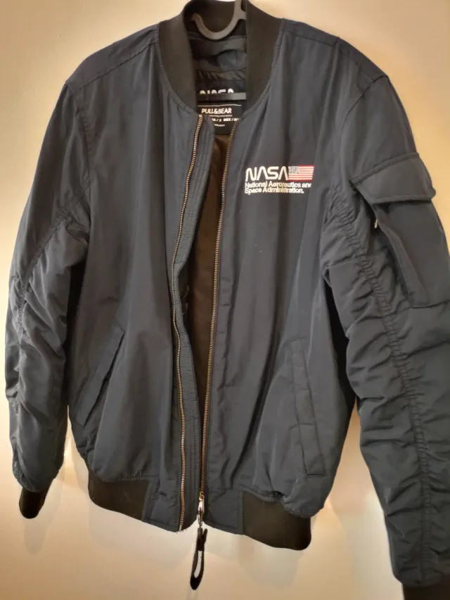 Chaqueta Bomber NASA Hombre Negra Multicolor