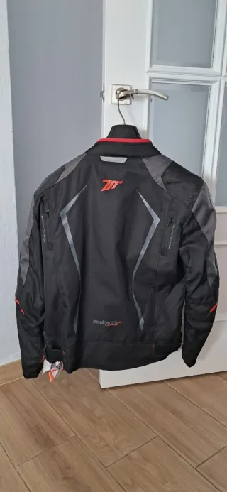 Chaqueta Moto Seventy Degrees Negra