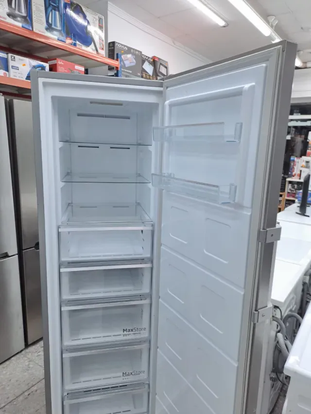 ♡CONGELADOR VERTICAL BEKO 185,CM GARANTÍA + TRANS♡