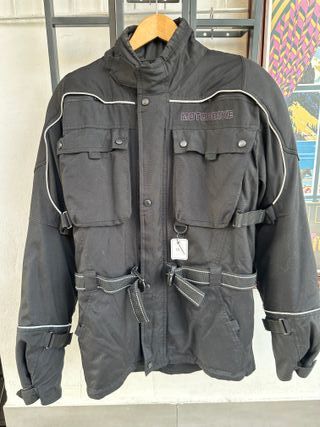 Chaqueta de moto negra