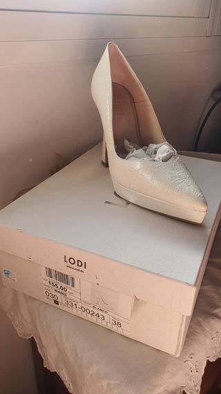 Zapatos de Novia LODI Talla 38