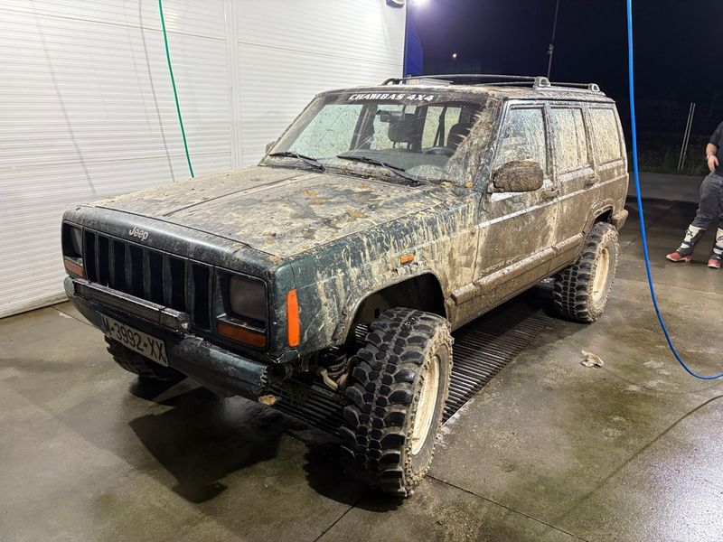 Jeep Cherokee xj 2.5 td - foto 1