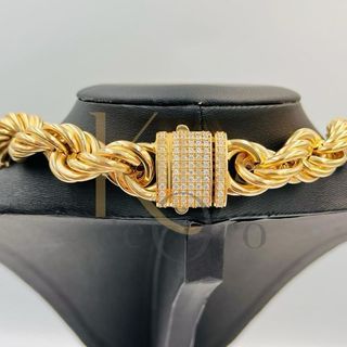 CORDÓN SALOMONICO. Oro 18K.