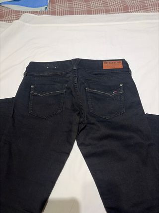Pantalón vaquero mujer Tommy Hilfiger negro