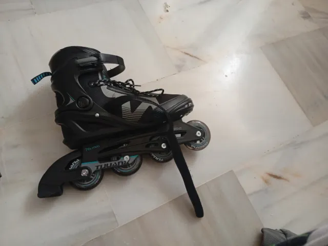 Patines en línea negros