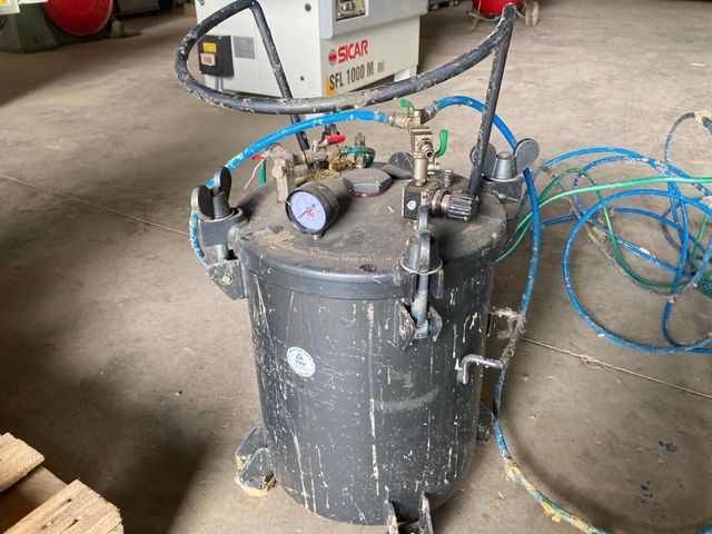 Calderin para tirar cola