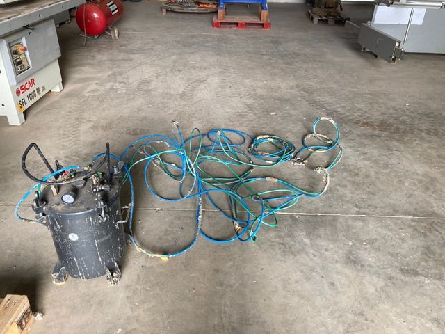 Calderin para tirar cola