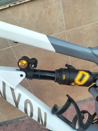 Bicicleta Canyon Spectral