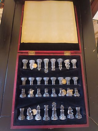 Ajedrez de Cristal antiguo