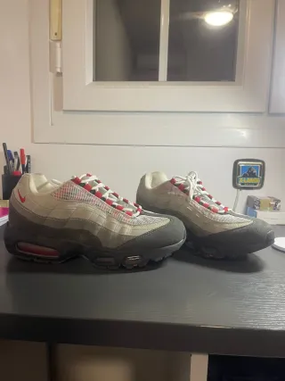 Nike Air Max 95 Gris/Rojo