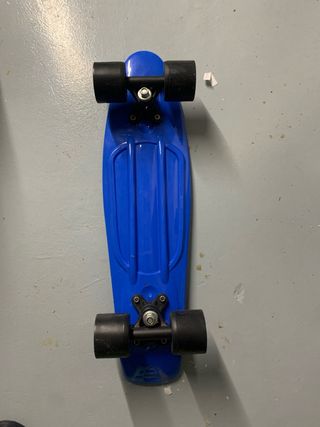 Skate azul nuevo