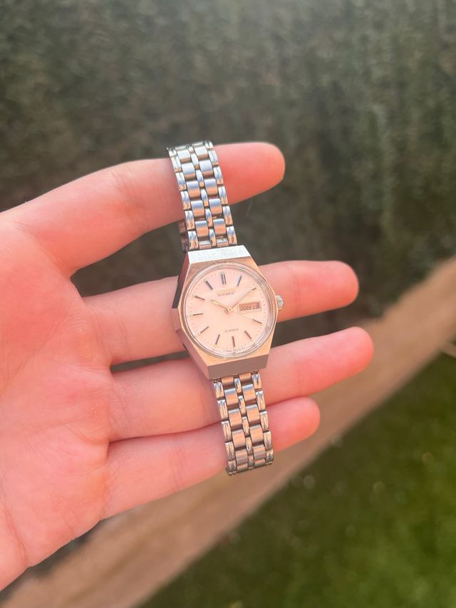 Reloj Citizen Automático Daydate Plateado