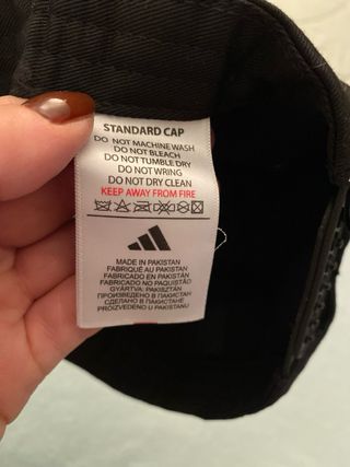 Cappellino Adidas nero con logo