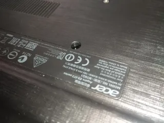 Acer Aspire E5-573 Portátil 500gb hdd 4 ram