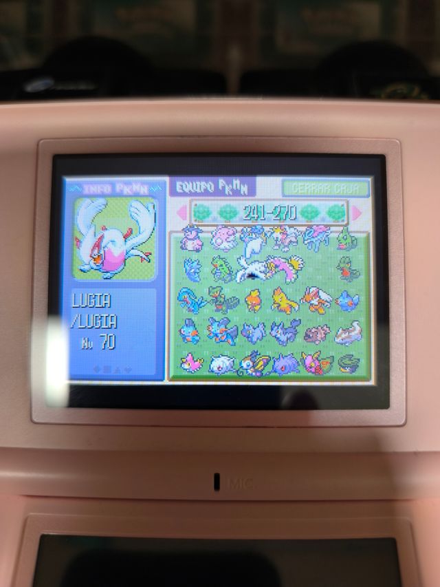 Pokémon Verde Hoja Original con Pokedex Shiny