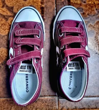 Lote 2 zapatillas. Converse Mujer Talla 35