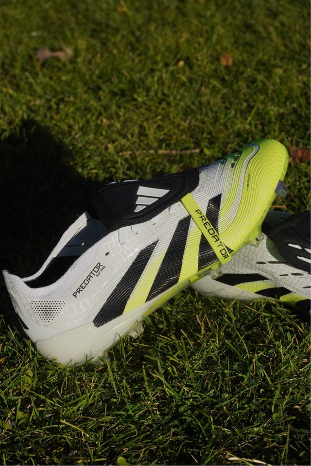 Botas Adidas Predator Talla 45 Amarillas