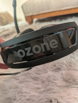 Cascos Gaming Ozone Negros y Rojos