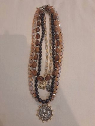 4 Collares Zara Marrones y Dorados