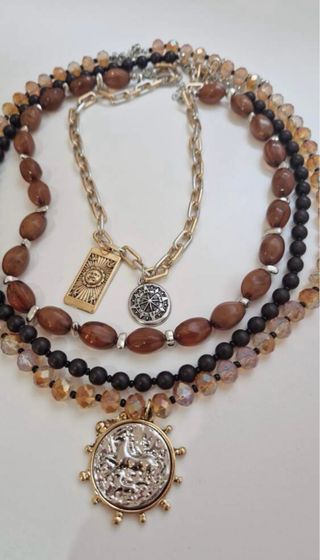 4 Collares Zara Marrones y Dorados