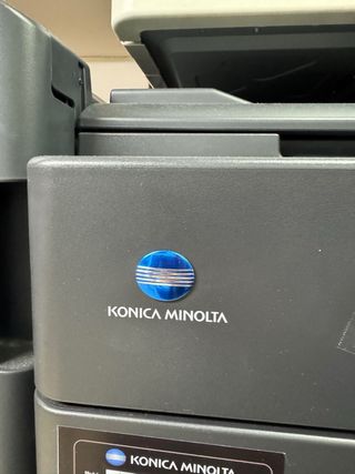 Konica Minolta bizhub C552 Impresora Multifunción