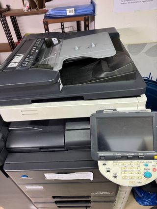 Konica Minolta bizhub C552 Impresora Multifunción