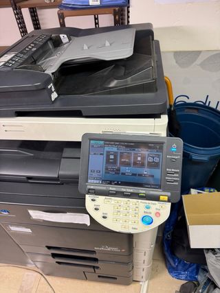 Konica Minolta bizhub C552 Impresora Multifunción