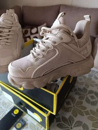 Zapatillas Buffalo Plataforma Beige Talla 39