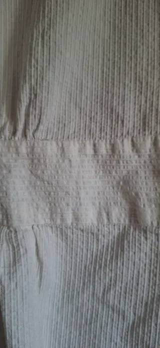 Camisa blanca sin mangas